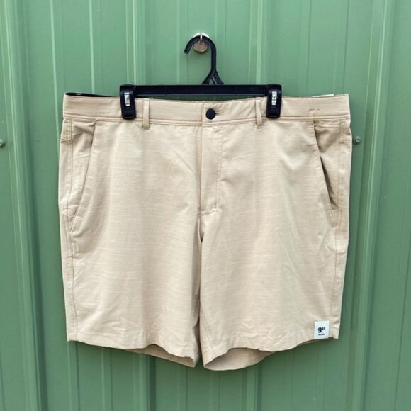 Men's Lightweight Flat Front Shorts, 9" Inseam, Size 44 - Picture 1 of 9